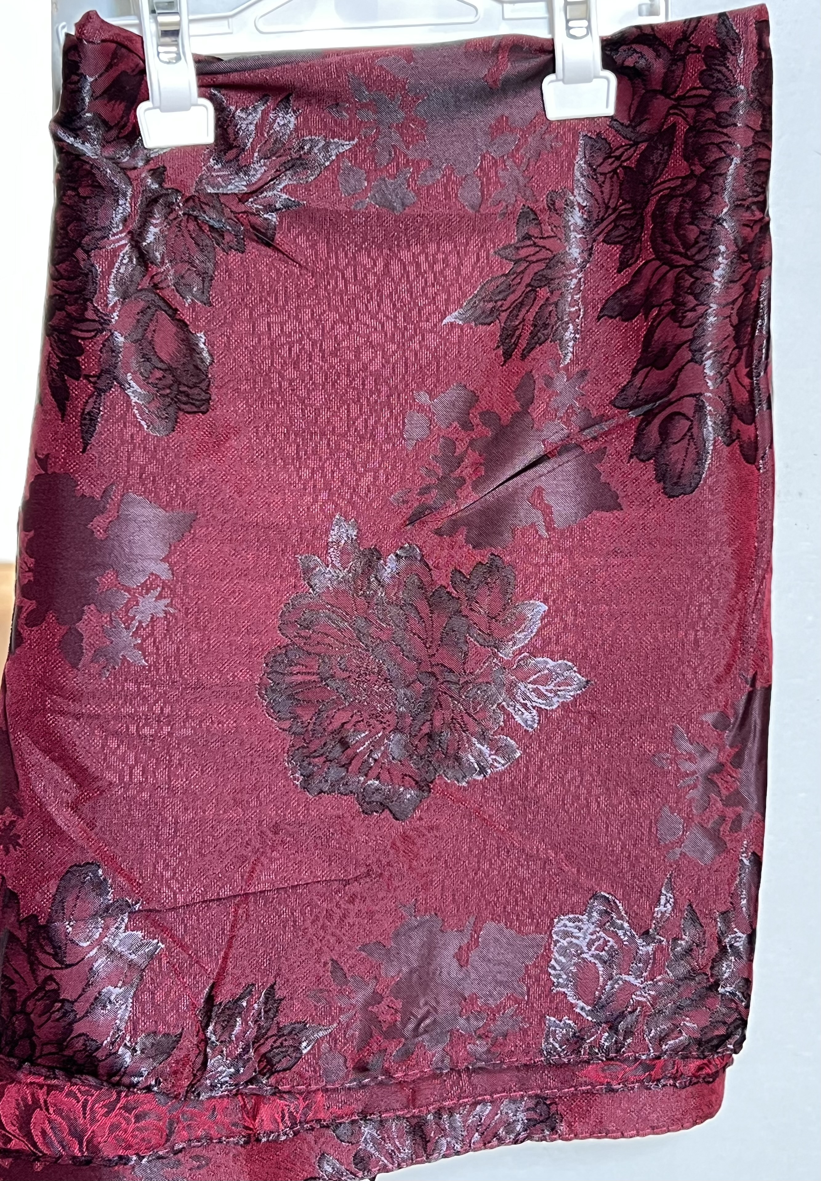 Voile soie brocard bordeaux