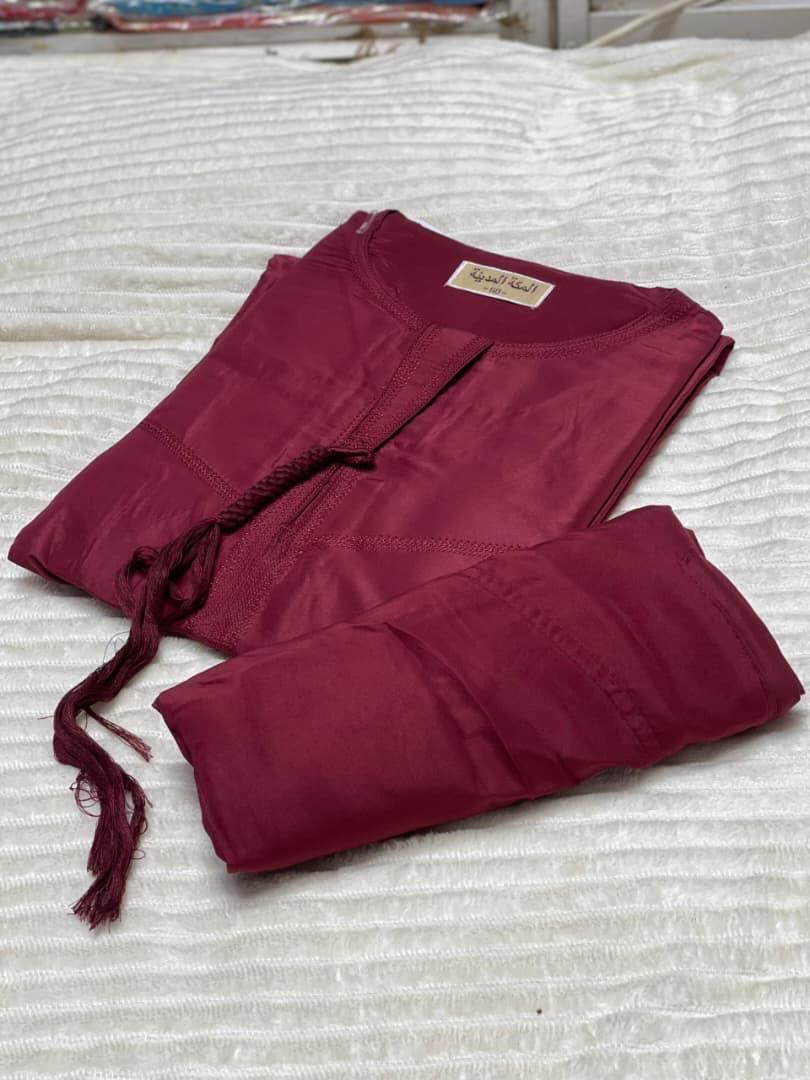 Jalaba avec pantalon rouge bordeaux