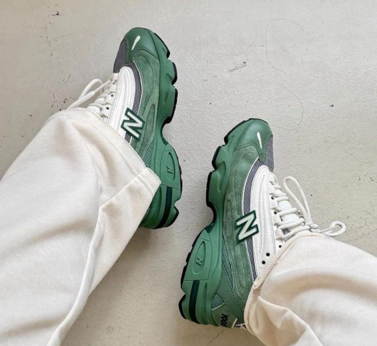 New Balance 1000