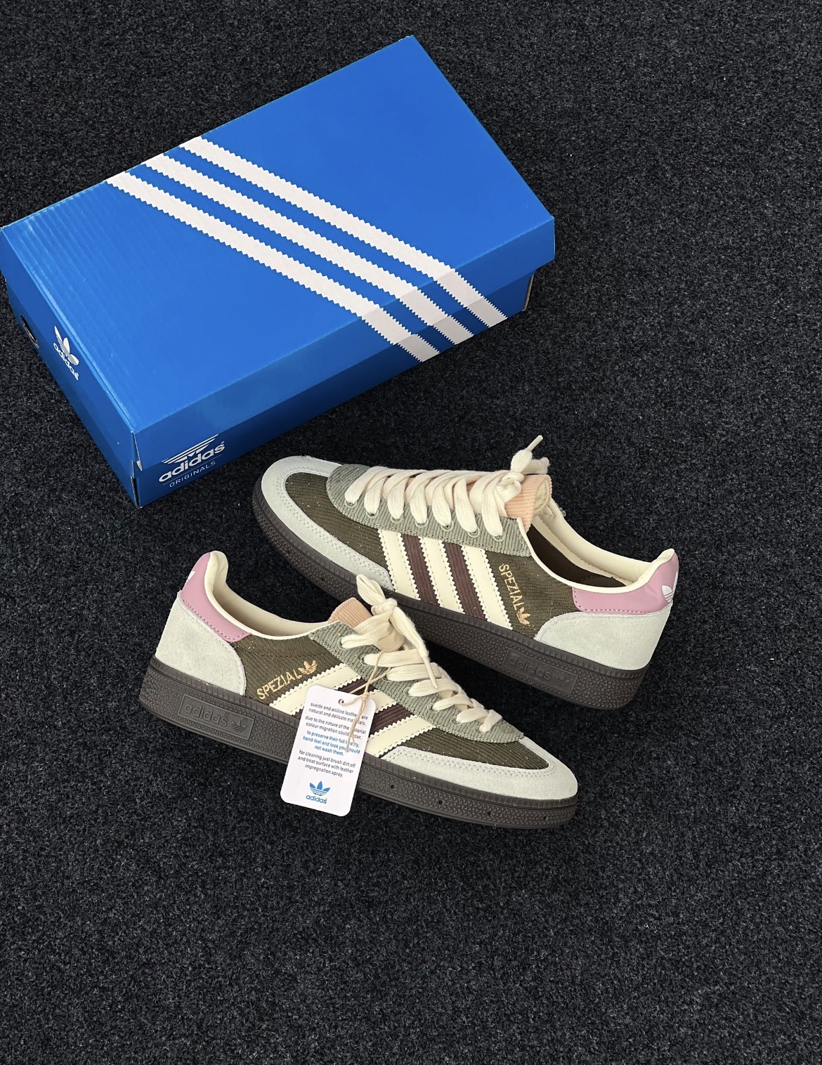 Adidas spezial
